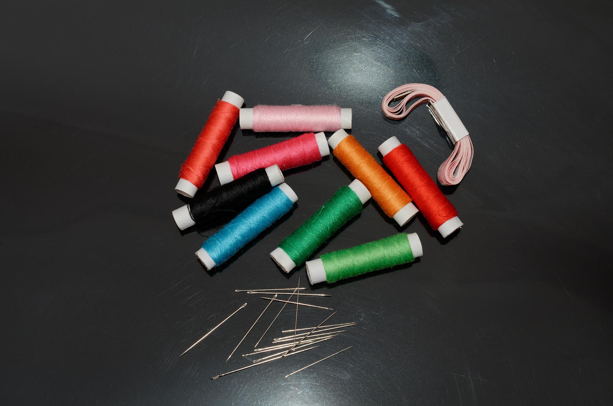 Selection of threads and needles